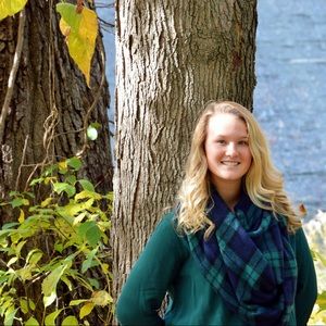 Meet your Posher, Emily